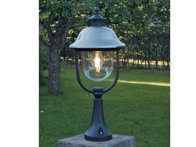 Konstsmide 2er-Set Schwarze Sockelleuchten PARMA, Edelstahl Lampendach, E27, IP43 6 Konstsmide 2er-Set Schwarze Sockelleuchten PARMA, Edelstahl Lampendach, E27, IP43 – Bild 4