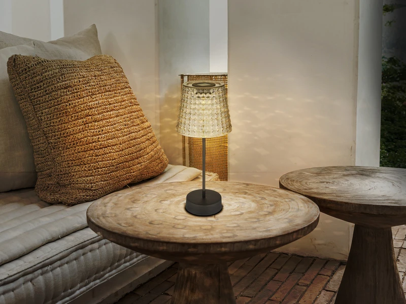 Globo 2er Set Solarbetriebene LED Outdoor Tischleuchten Rauchfarbig, Höhe 29cm 6 Globo 2er Set Solarbetriebene LED Outdoor Tischleuchten Rauchfarbig, Höhe 29cm – Bild 4