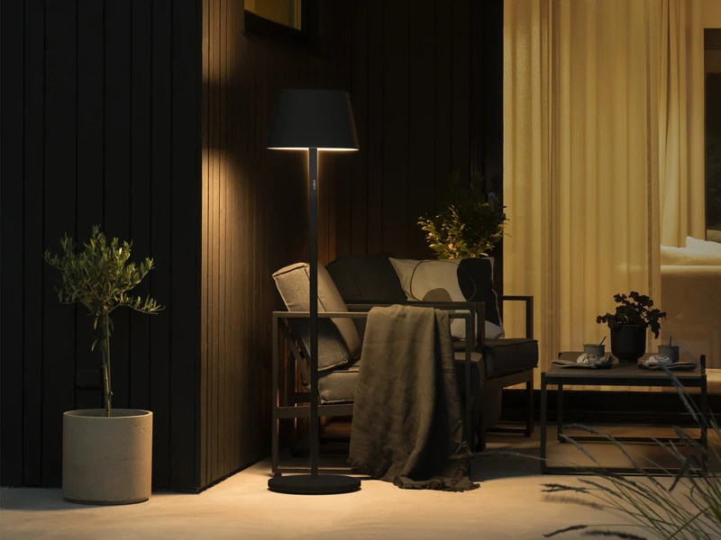 Konstsmide 4in1 Akku Outdoor Stehleuchte POMEZIA Mit RGB Farbwechsel, Schwarz 7 Konstsmide 4in1 Akku Outdoor Stehleuchte POMEZIA Mit RGB Farbwechsel, Schwarz – Bild 5