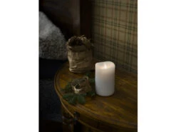 Konstsmide LED Duftkerze Mit 6h Timer, Flackernd, Höhe 13cm, Batteriebetrieb, 4 Düfte -Bestes Beleuchtungs Geschäft led duftkerze mit 6h timer flackernd hoehe 13cm ba 7