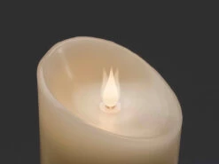 Konstsmide LED Echtwachskerze Mit Flamme & Timer, Ø 7,5cm, Höhe 20,5cm, Batteriebetrieb -Bestes Beleuchtungs Geschäft led echtwachskerze mit flamme timer 75cm hoehe 205 3