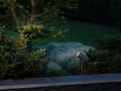 Konstsmide LED Garten Baumstrahler ANDRIA Mit Erdspieß, 12V Trafo & 10mtr. Kabel, 27cm Hoch -Bestes Beleuchtungs Geschäft led garten baumstrahler andria mit erdspiess 12v t 2