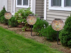 MeineWunschleuchte LED Metall Solarkugeln 2er Set Ø 18cm Mit Erdspieß, Silber Antik -Bestes Beleuchtungs Geschäft led metall solarkugeln 2er set 18cm mit erdspiess 1 6