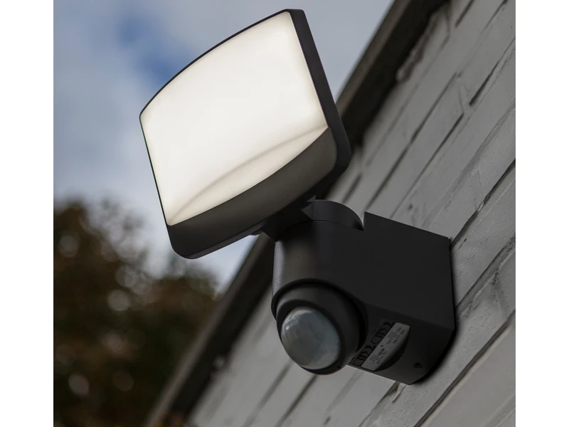 Lutec LED Solar Wandleuchte SUNSHINE Mit Bewegungsmelder IP44, Breite 18cm 7 Lutec LED Solar Wandleuchte SUNSHINE Mit Bewegungsmelder IP44, Breite 18cm – Bild 5