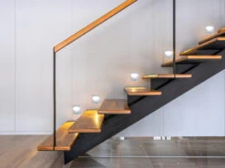 REV LED Treppenlicht Orientierungslicht Mit Bewegungsmelder, Batteriebetrieb, Silber -Bestes Beleuchtungs Geschäft led treppenlicht orientierungslicht mit bewegungsm 2