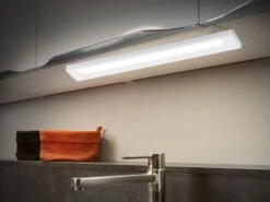 Trio Leuchten LED Unterbauleuchte ALINO Weiß Flach Mit Schalter & 230V Direktanschluss, 55cm