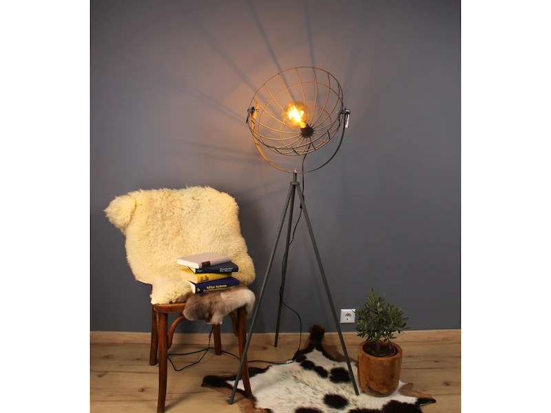 ECO-LIGHT Retro Stehleuchte LED GRID Mit Schwenkbarem Gitterschirm Aus Metall Anthrazit 3 ECO-LIGHT Retro Stehleuchte LED GRID Mit Schwenkbarem Gitterschirm Aus Metall Anthrazit