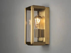 Konstsmide Schmale Außenwandlaterne CARPI Messing Mit Klarglas, Höhe 30cm -Bestes Beleuchtungs Geschäft schmale aussenwandlaterne carpi messing mit klargl 4