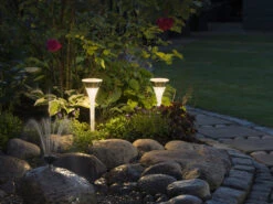 Konstsmide Solar LED Leuchten 2er Set Mit Farbwechsler & Erdspieß ASSISI, Höhe 35cm, IP44