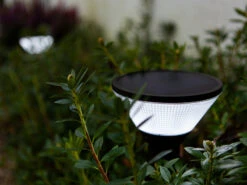 Lutec Solar LED Wegeleuchte KARLO 45cm, Bewegungsmelder & RGB Farbwechsel -Bestes Beleuchtungs Geschäft solar led wegeleuchte karlo 45cm bewegungsmelder r 8