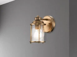 KICHLER Wandlaterne ASHLAND BAY In Messing Für Badezimmer & Wohnraum, Höhe 21cm -Bestes Beleuchtungs Geschäft wandlaterne ashland bay in messing fuer badezimmer 2