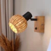 MeineWunschleuchte Wandstrahler TAVAR 1-flammig Holz Mit Rattan Schirm In Natur -Bestes Beleuchtungs Geschäft wandstrahler tavar 1 flammig holz mit rattan schir