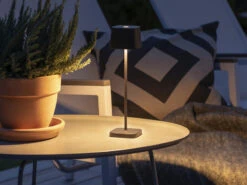 Konstsmide Wiederaufladbare LED Outdoor Tischleuchte CAPRI Dimmbar In Schwarz, Höhe 25cm -Bestes Beleuchtungs Geschäft wiederaufladbare led outdoor tischleuchte capri di 4